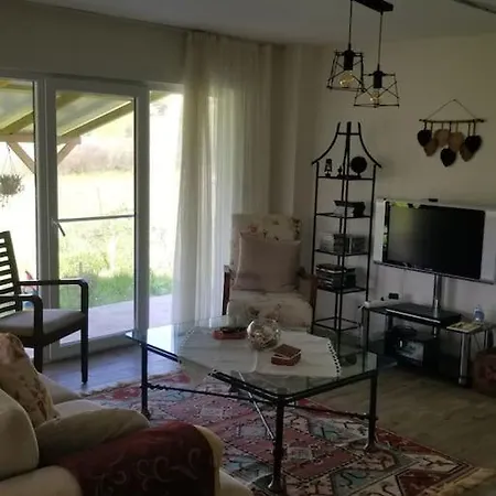Assos Egedebirnefes Kir Evi Ayvacik (Canakkale)