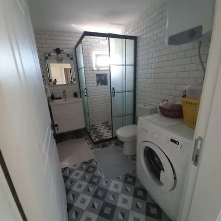 Hébergement de vacances Assos Egedebirnefes Kir Evi *