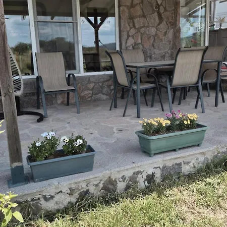 Hébergement de vacances Assos Egedebirnefes Kir Evi *