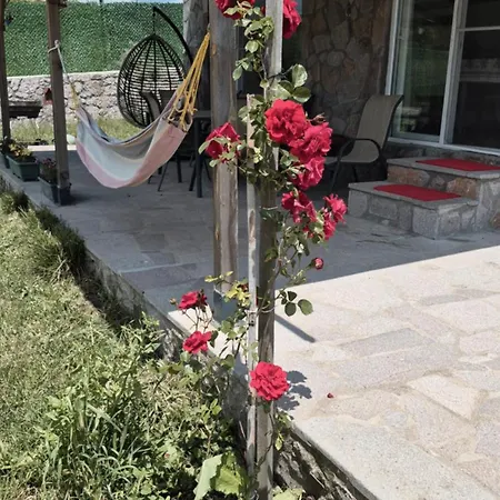 Hébergement de vacances Assos Egedebirnefes Kir Evi